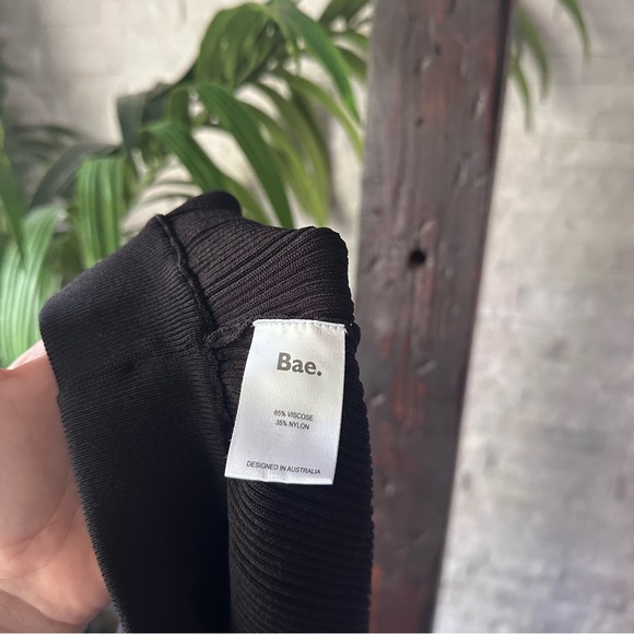 Bae the Label Black Wild Hearts Rib Maternity Shorts Size L - Picture 6 of 7